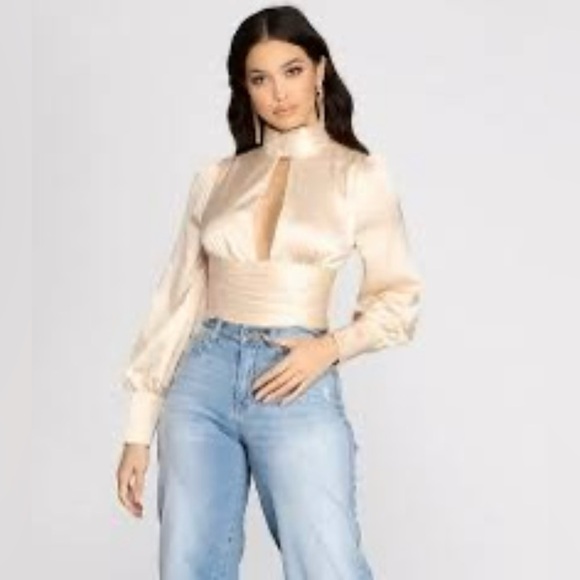 FOREVER 21 - Picture 2 of 5